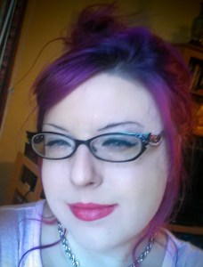 victoria kitty side photo